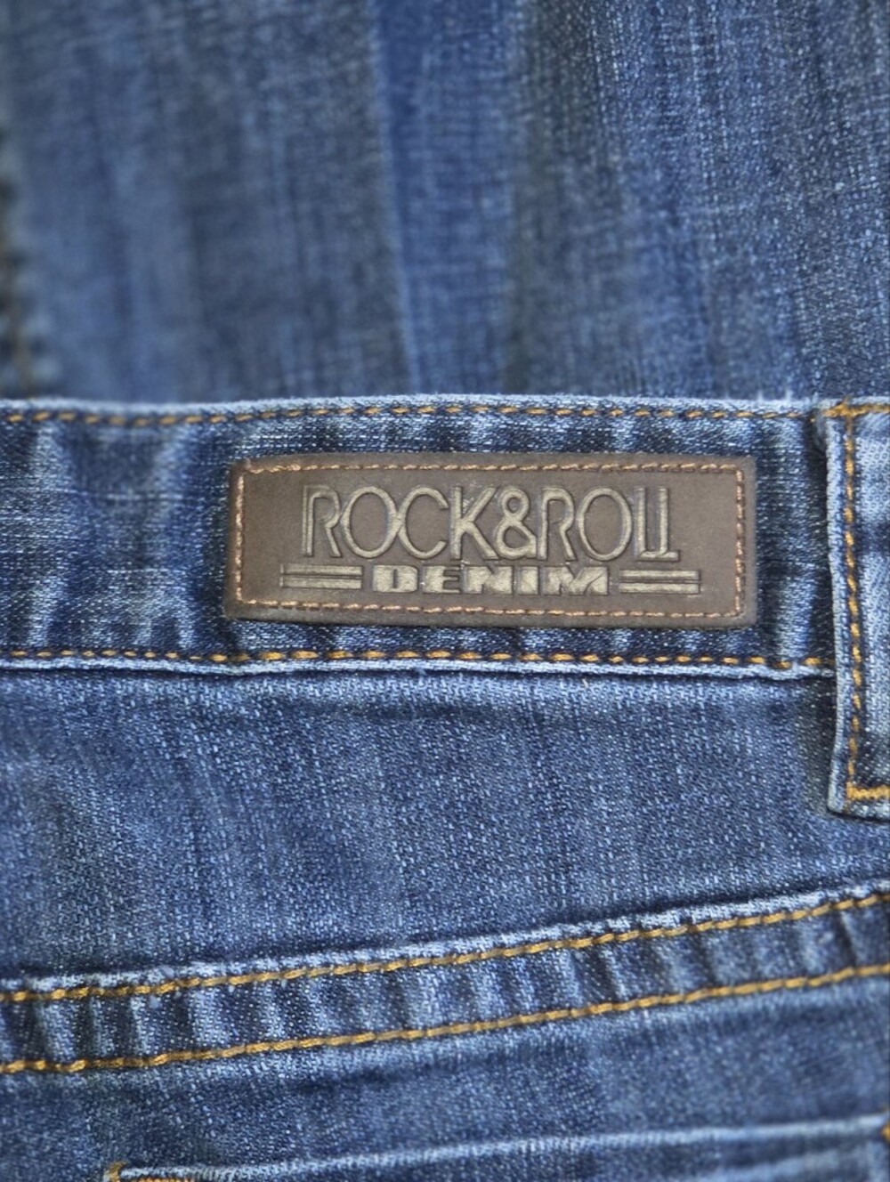 Rock & Roll Cowgirl Blue Boot Cut Jeans Size 28 X 34 - Picture 4 of 7
